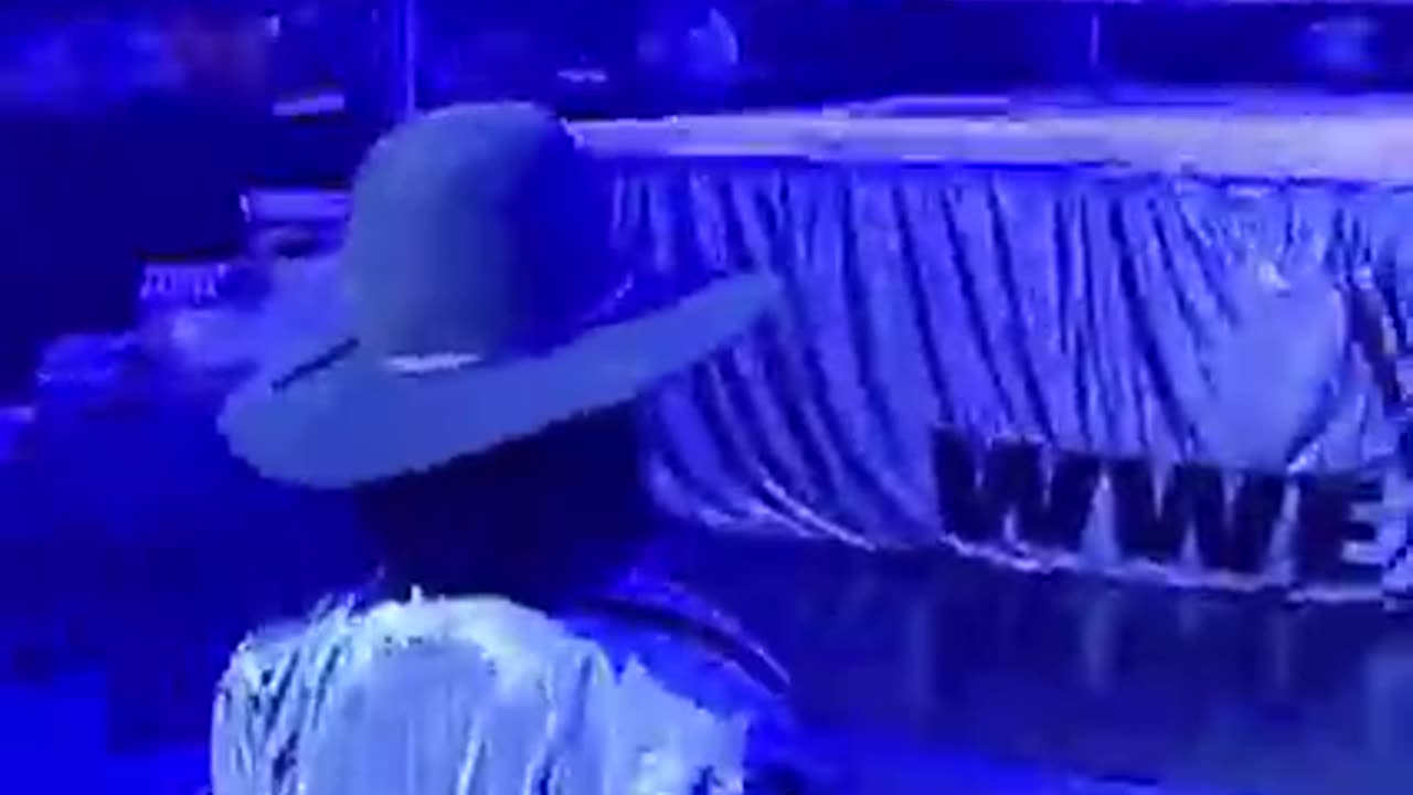 Undertaker meets Mini Undertaker