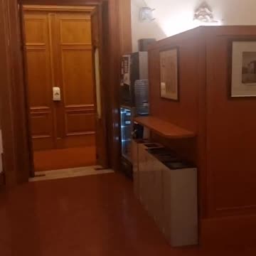 🔴 Sen. Claudio Borghi: "Ufficio (per gli amanti del dietro le quinte)."