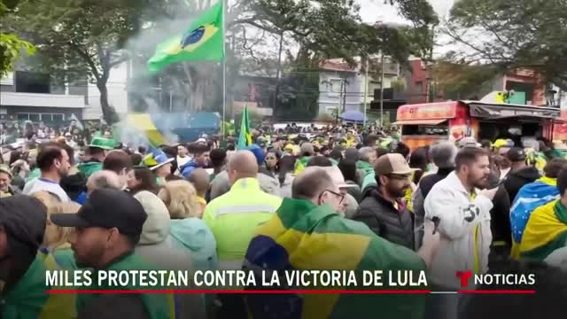 Persisten las protestas por derrota de Bolsonaro en Brasil | Noticias Telemundo