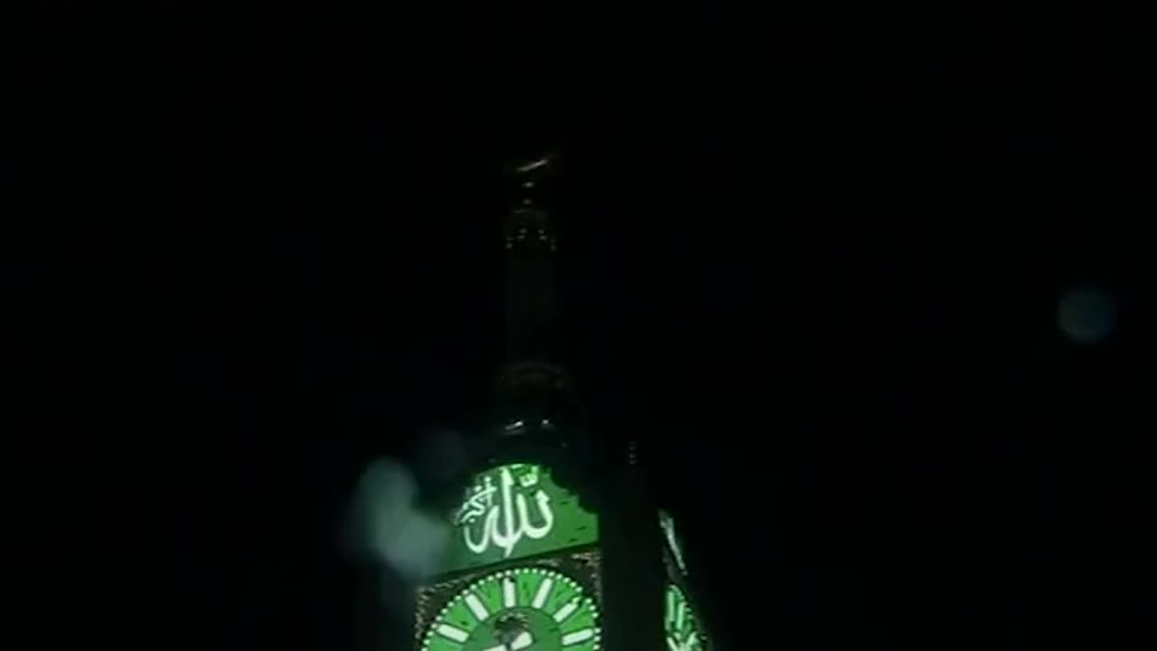 Mecca. Saudi Arabian clock tower was struck by lightning