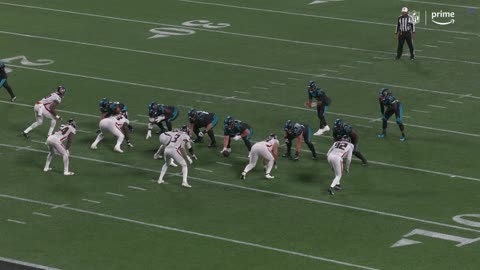 D'Onta Foreman scores and climbs into the crowd