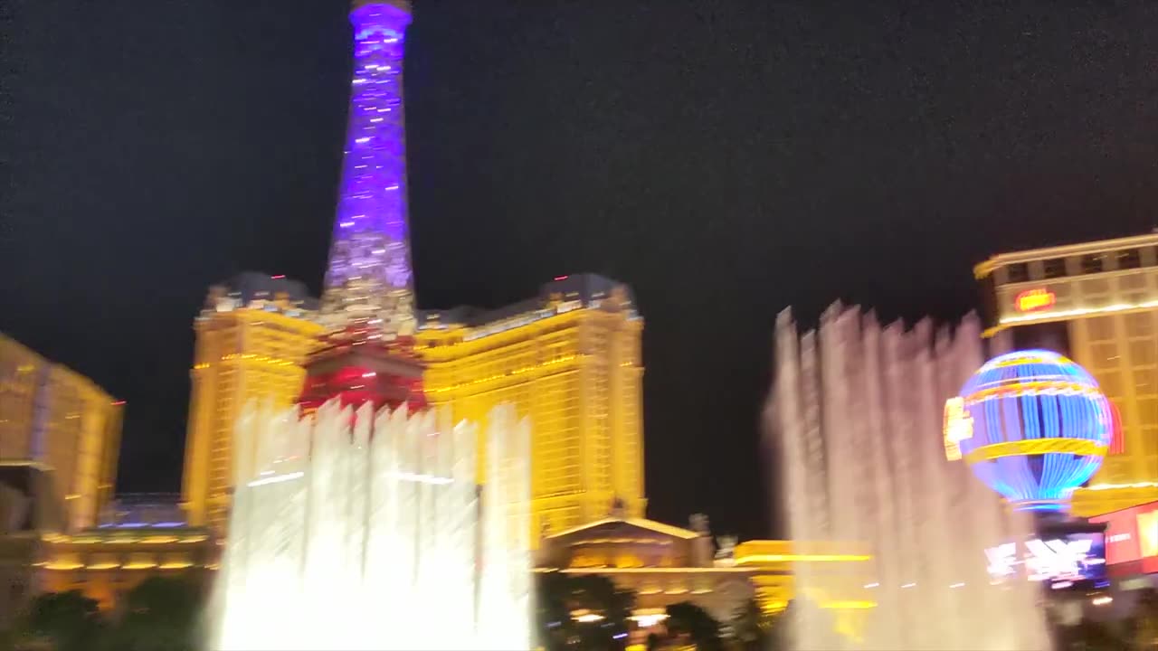 Fountains of Bellagio & Paris Eiffel Tower Light Show Combo On Our Last Night In Las Vegas!