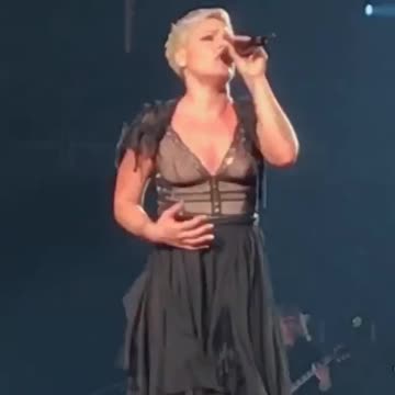 R&B SINGER PINK IS AN ISRAELITE FOREIGNER GENTILE....DAUGHTERS OF SARAH🕎 Romans 8:16 “THE SPIRIT”