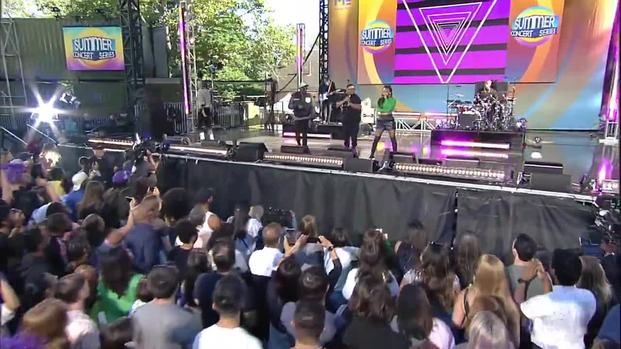 Black Eyed Peas perform 'Ritmo' on 'GMA' GMA