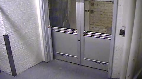 5501LHOBBALoadingDockEast_2021-01-06_15h20min01s370ms.mp4