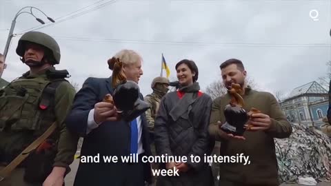 Johnson Meets Ukrainian President in Kyiv to Talk Financial Aid