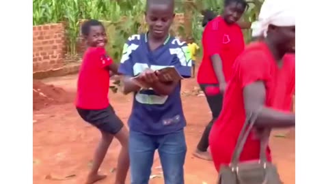 African_Kids_Dancing_To_Jamaican_Music_😳😂