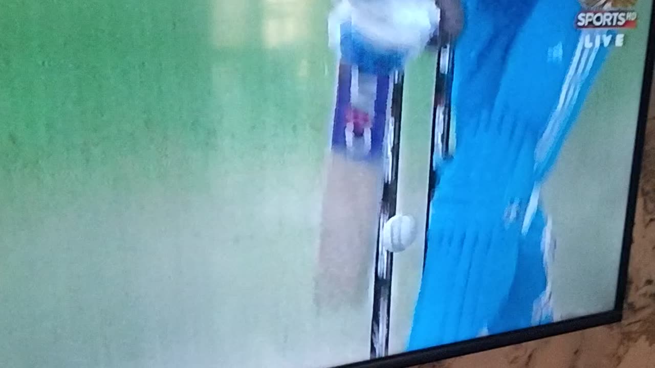 Sheen Afridi unbelievable bowling