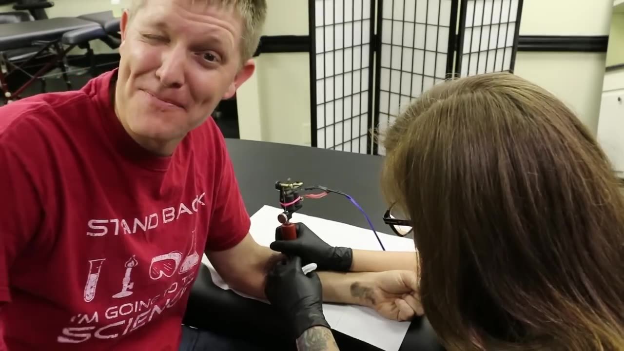 TATTOOING Close Up (in Slow Motion) - Smarter Every Day 122