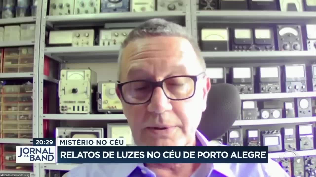 Luzes não identificadas no céu de Porto Alegre