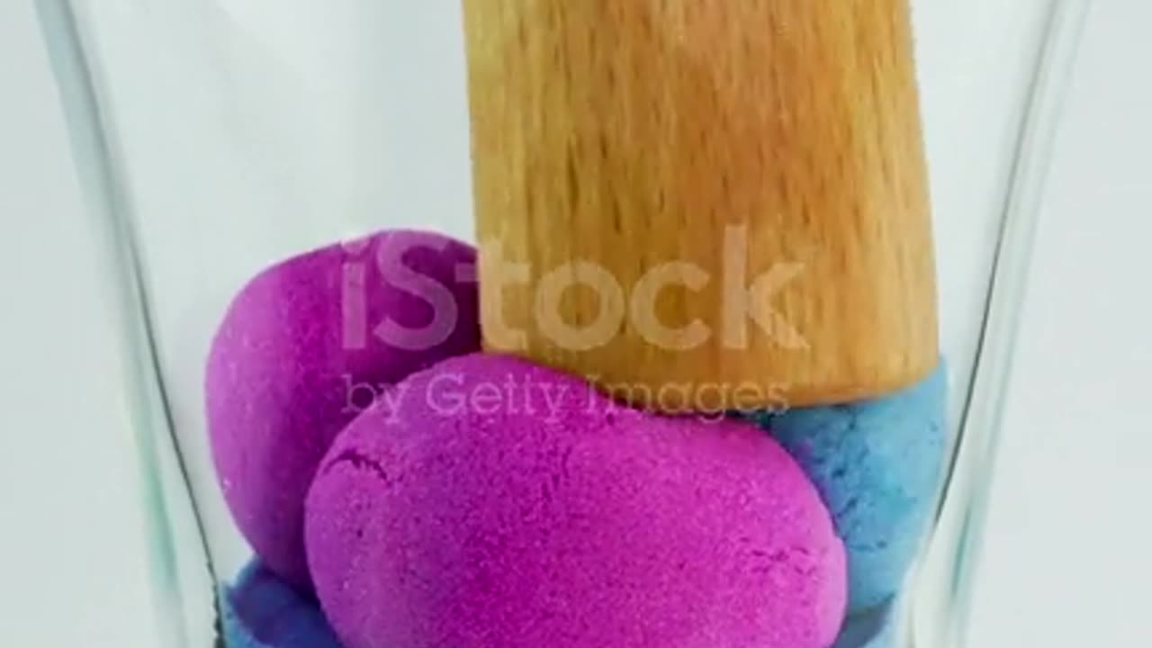 Very Satisfying and Relaxing Kinetic Sand video