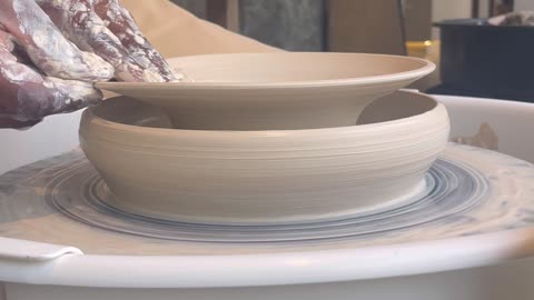 HOW TO THROW A DOUGHNUT VASE (ART & CULTURE/POTTERY & CERAMICS)