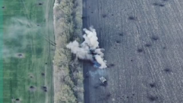 Moment Ukrainian Troops Blow Russian Tanks To Pieces On The Battlefield