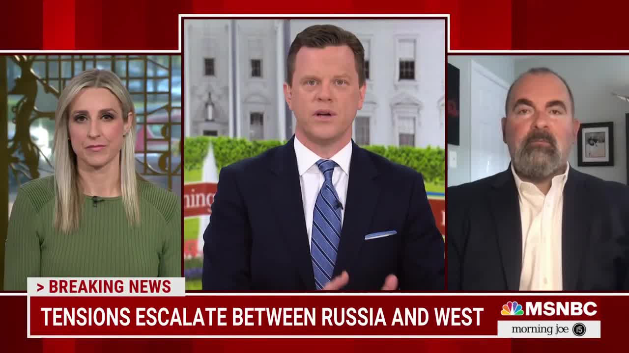 The U.S. Is Finally Pushing Back On Russia, Says Former CIA Officer