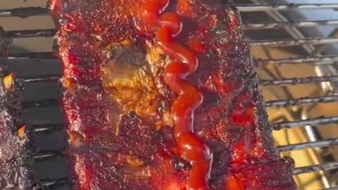 Grilled ribs on the @biggreenegg #grillinwithdad #bbq #LearnOnTikTok #tiktokpartner #Recipe
