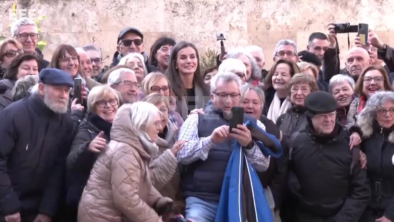 La reina clausura el seminario 'El lenguaje de las guerras"