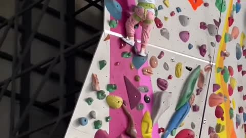 Yang Yang, 3 years old and 2 months old, successfully completed 30 degree 5.8 elevation line