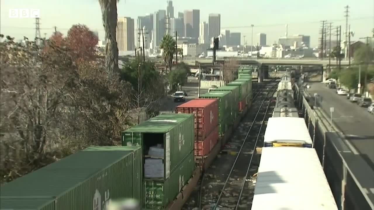 Thousands of stolen parcels litter LA railway