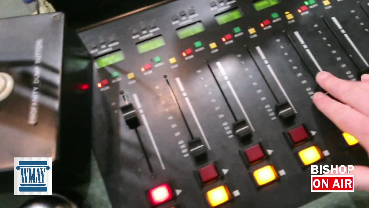 Behind the scenes of this one-man-show!