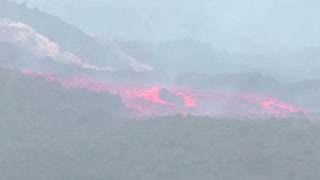 Morning lava flows from Spain's Cumbre Vieja volcano