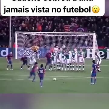 The day Ronaldinho Gaucho didn't use strength to win...