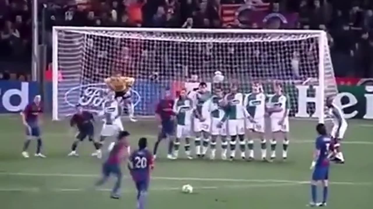 The day Ronaldinho Gaucho didn't use strength to win...