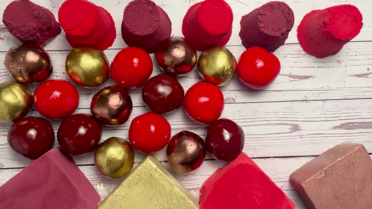 ASMR clay cracking maroon rose gold red, crushing baking soda and breaking gym chalk