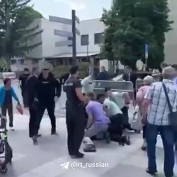 Slovakia's Prime Minster Robert Fico shot and injured. Shooter captured alive by his security