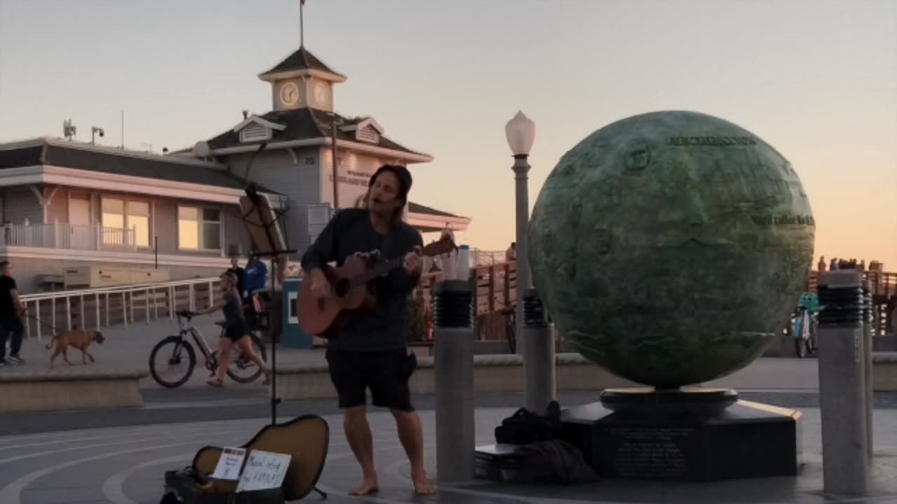 LAST ROAD SONG - Shelton Bradshaw live from Newport Pier's Globe