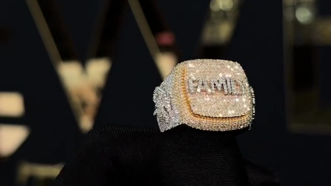 10K Gold 2.20Ctw Diamond “Family OTF” Ring On Sale