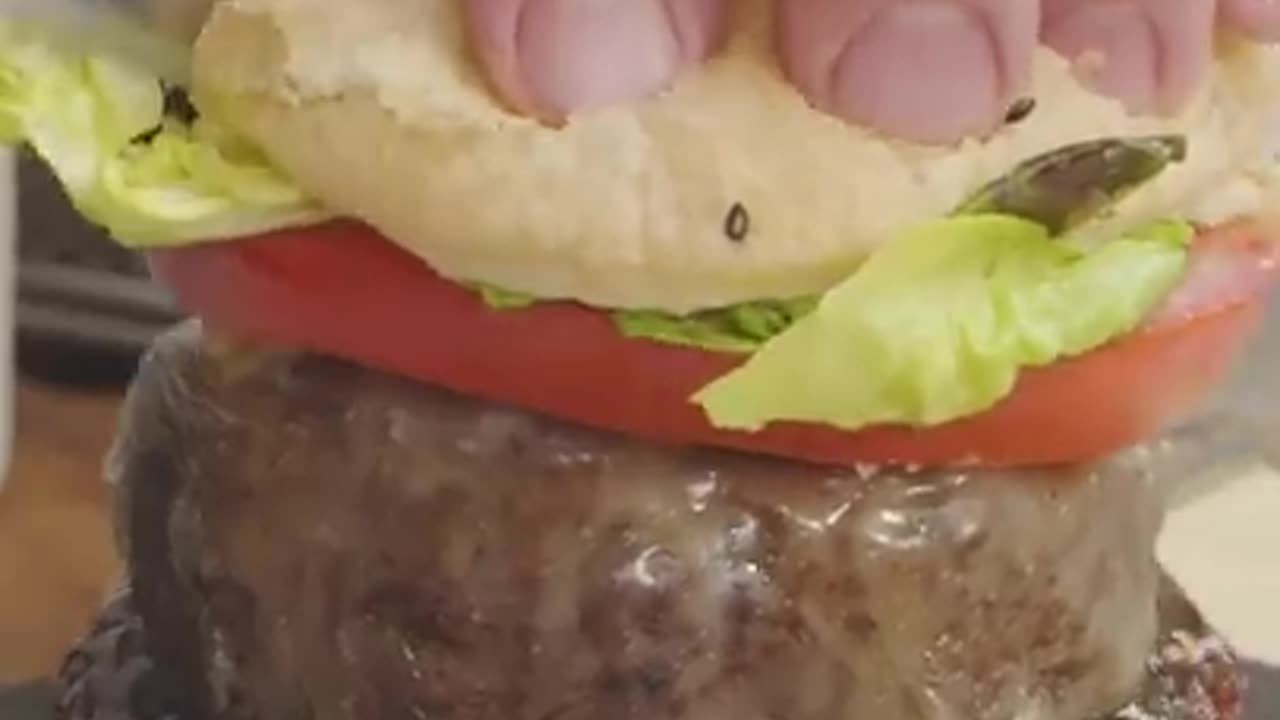 Gordon Ramsay's Onion Tatin Burger Recipe #Shorts