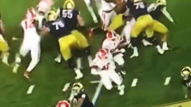 Notre Dame is up 14 points against Clemson at halftime