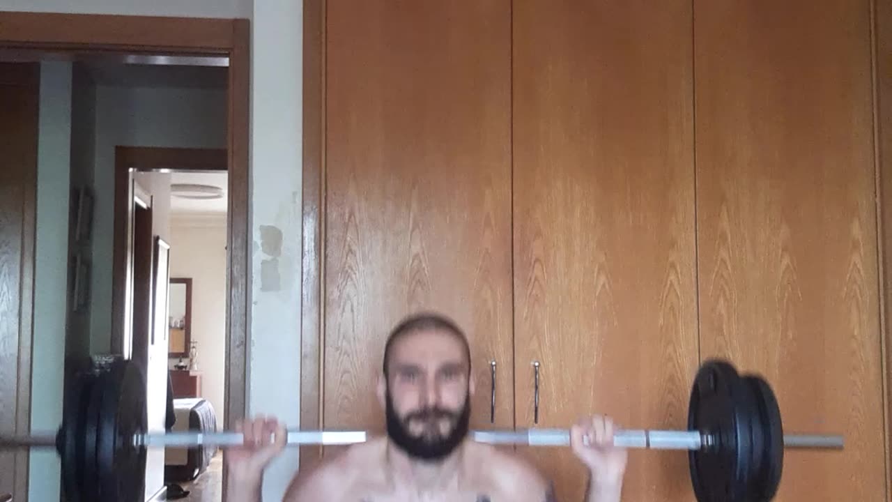 Squats 50kg - 110lbs