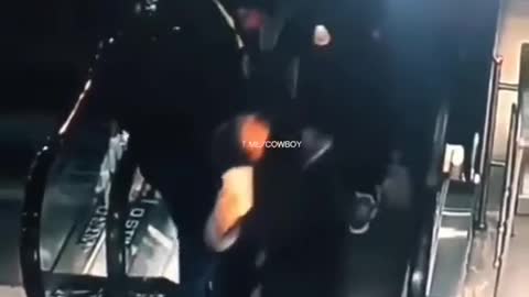 Hungry Escalator