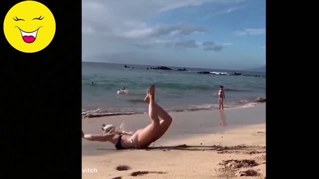 Women swims on sand!!