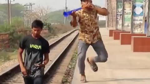 VIRAL TRAIN HORN PRANK VUNY VIDEO