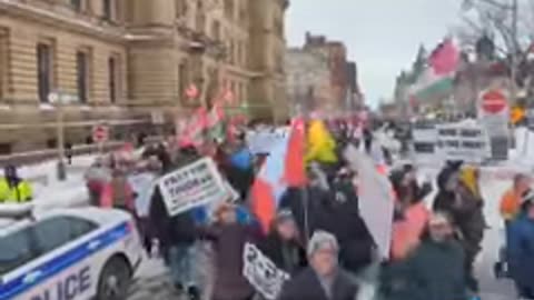 HUGE crowd Rally in Ottawa today demanding Justin Trudeau step down ·