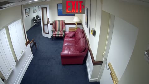 0449USCH04H405Lobby_2021-01-06_18h29min52s043ms.mp4