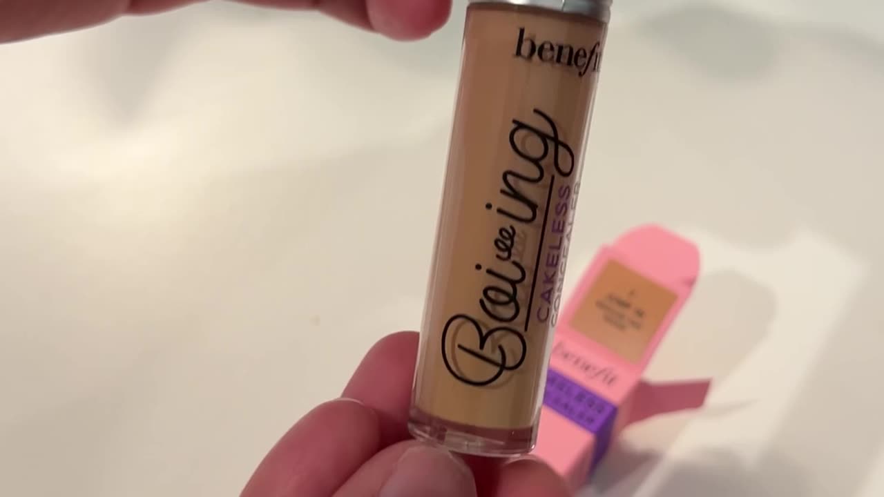 Benefit boiing concealer