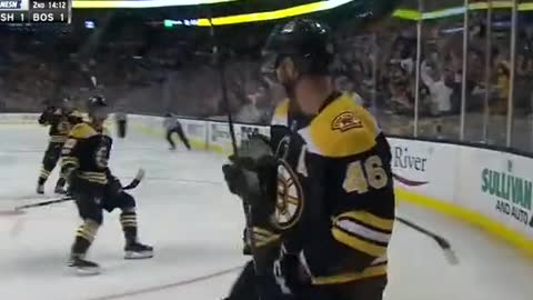 His dad got to see his first NHL GOAL ❤️