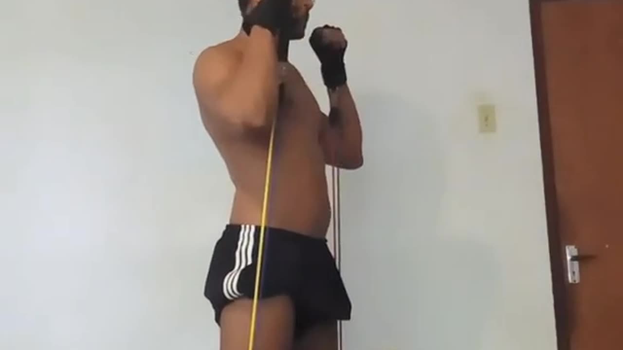 Reverse Curls With Resistance Bands (17 March 2023)