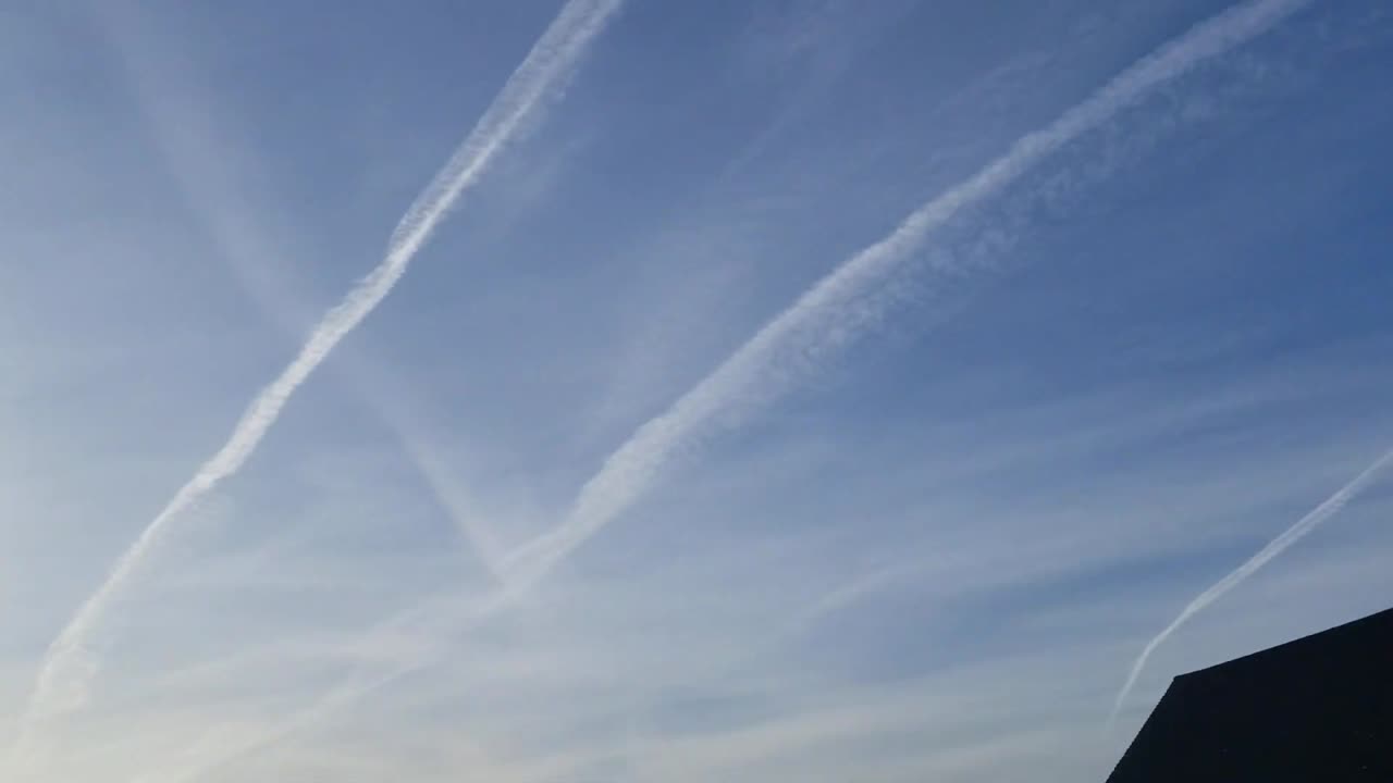 Chemtrails - Smugi chemiczne #477