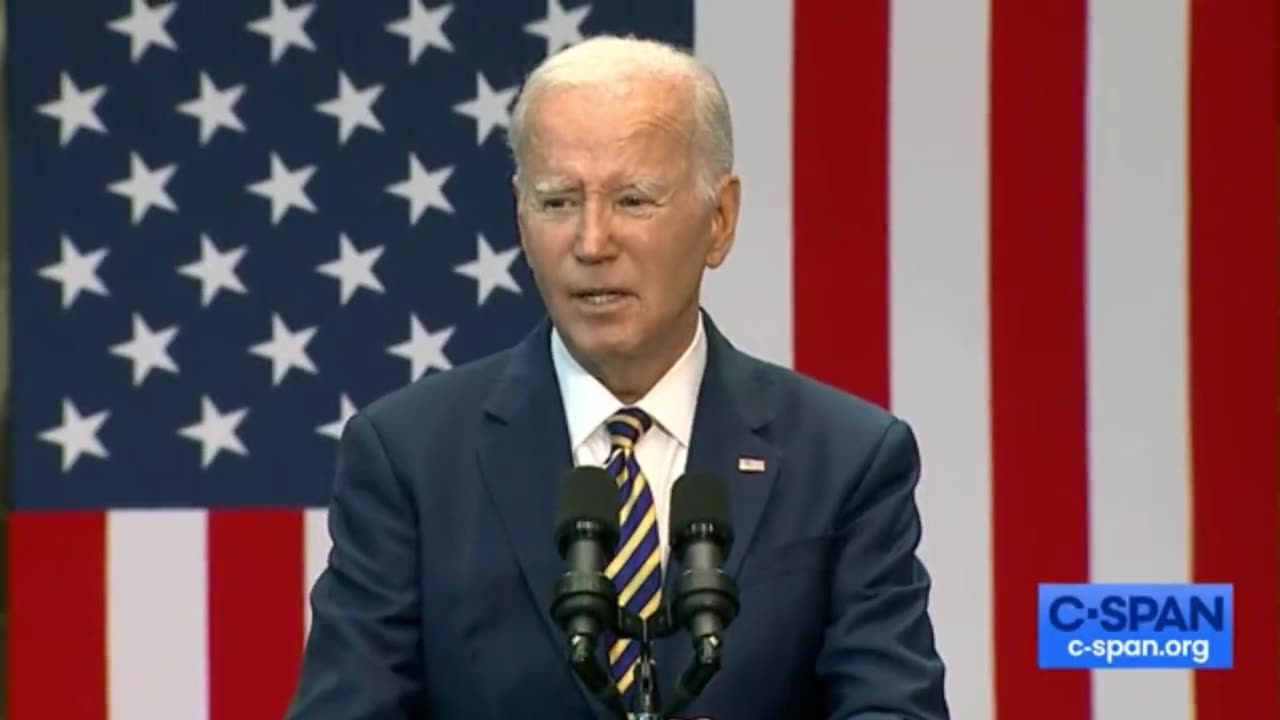 LIAR..... Biden claims he "taught political theory"