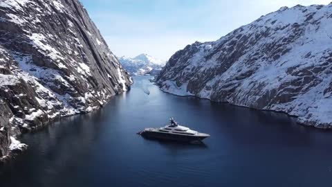 TRANQUILITY | 91.50m (300' 2")