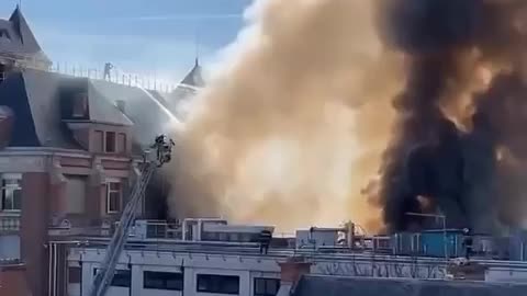 Happening Last February 11 Friday- 🔥 🇫🇷 Bank of France Money-Printing Factory on Fire 👀 24 People