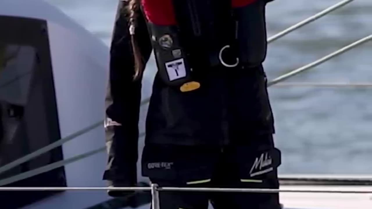greta-thunberg-the-brave-girl-that-skipped-scho