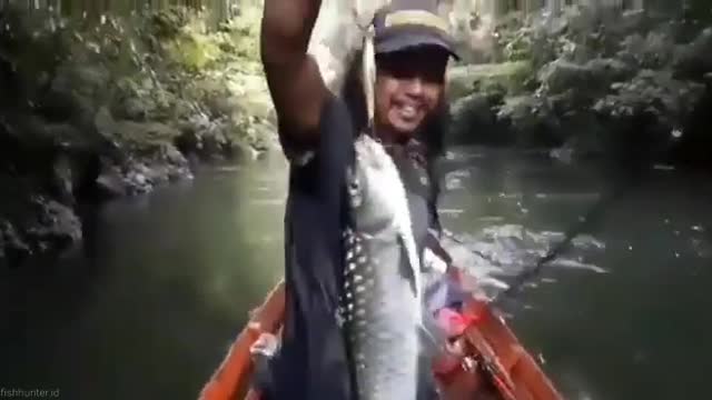 This is a beautiful and charming water-dwelling species