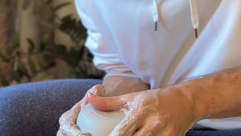 practicing with 6 lbs #pottery #asmr #satisfying #thrdfloor