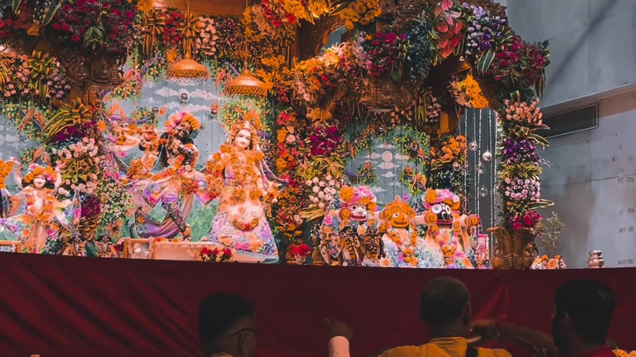 Dancing Kirtan iskcon kirtan religion Radhe Rani ji status #