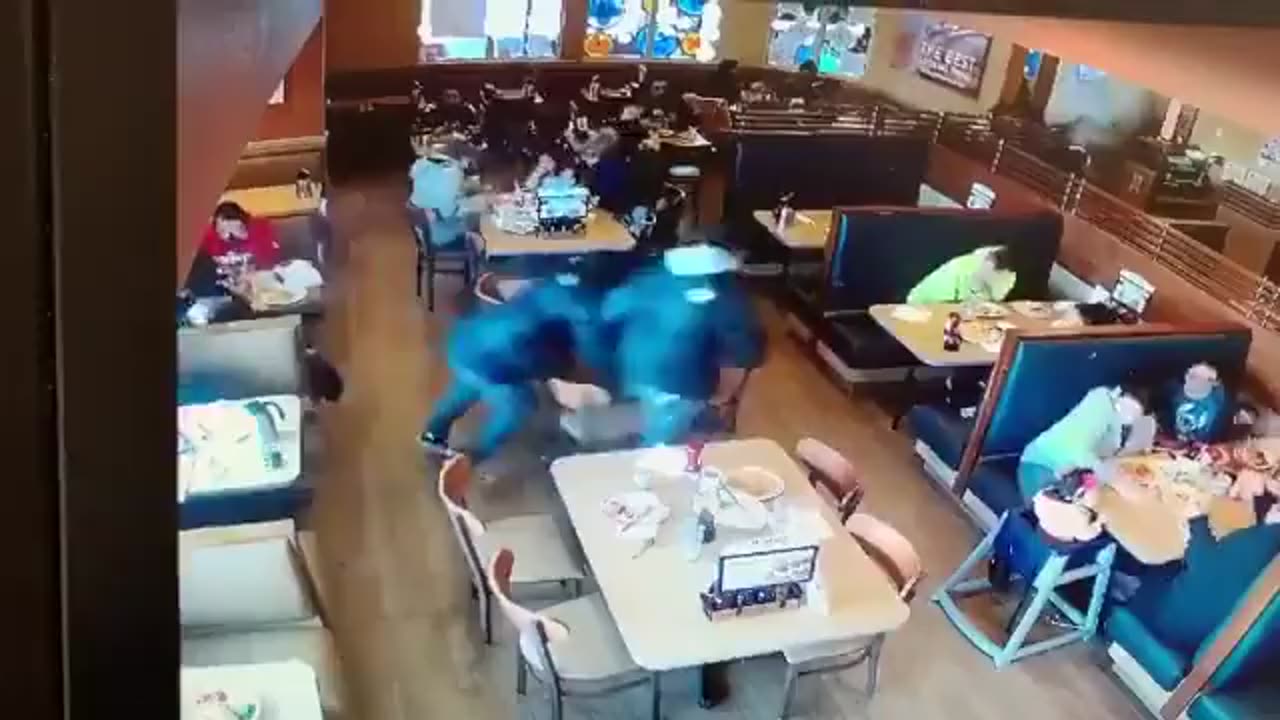 Man shoots rival gang member inside IHOP